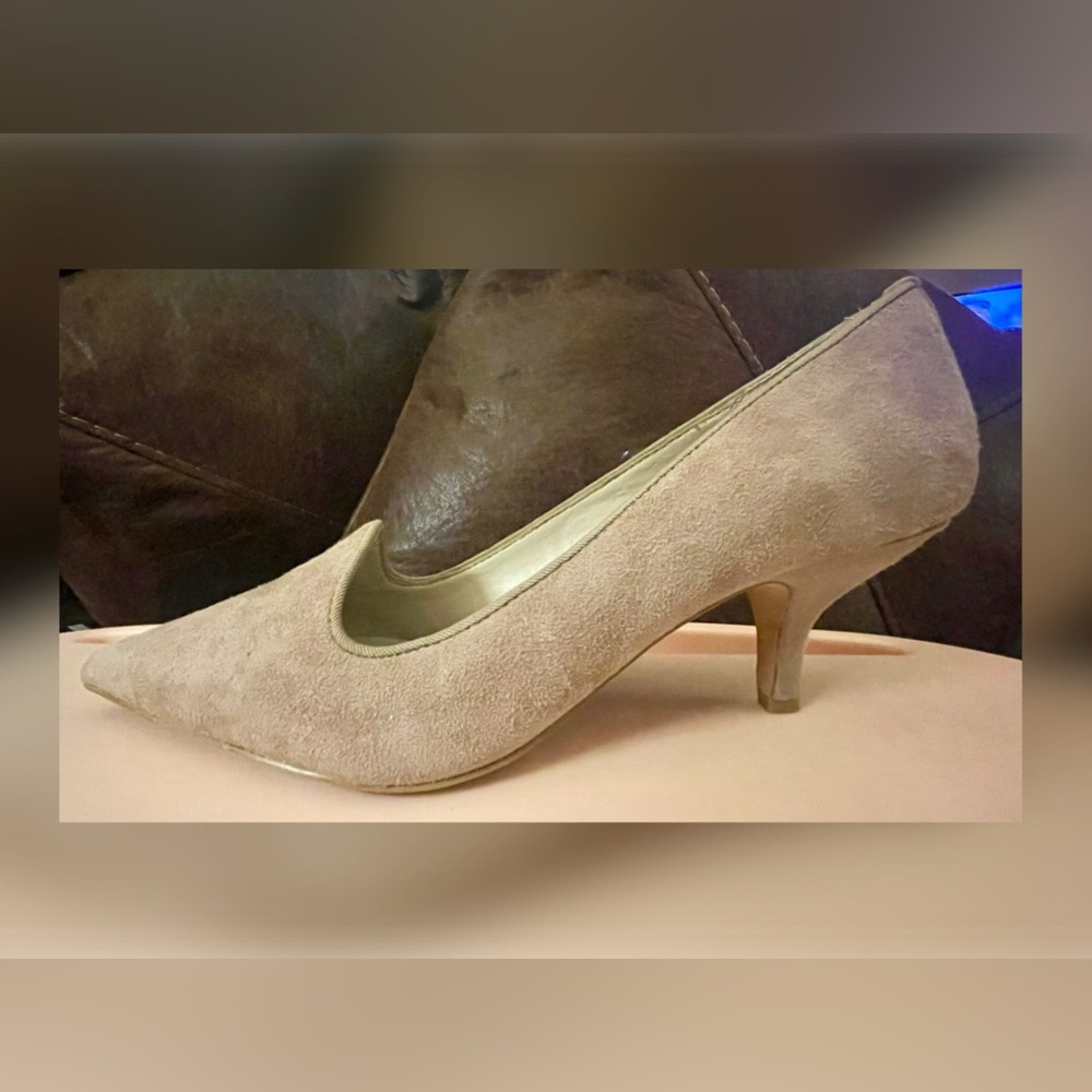 Steve Madden Steven Corry Suede Taupe Women’s Shoe 7M Kitten Heel